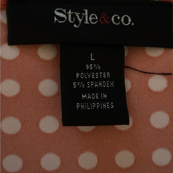 STYLE & CO blouson top, jersey fabric.  Flutter sleeves, elastic hem. Large - Picture 4 of 5